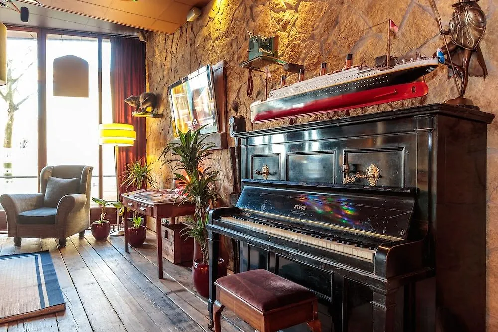 Art Hotel Rotterdam-Fully Renovated