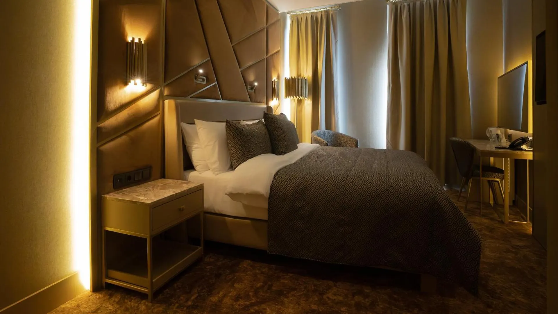 Art Hotel Rotterdam-Fully Renovated Rotterdam